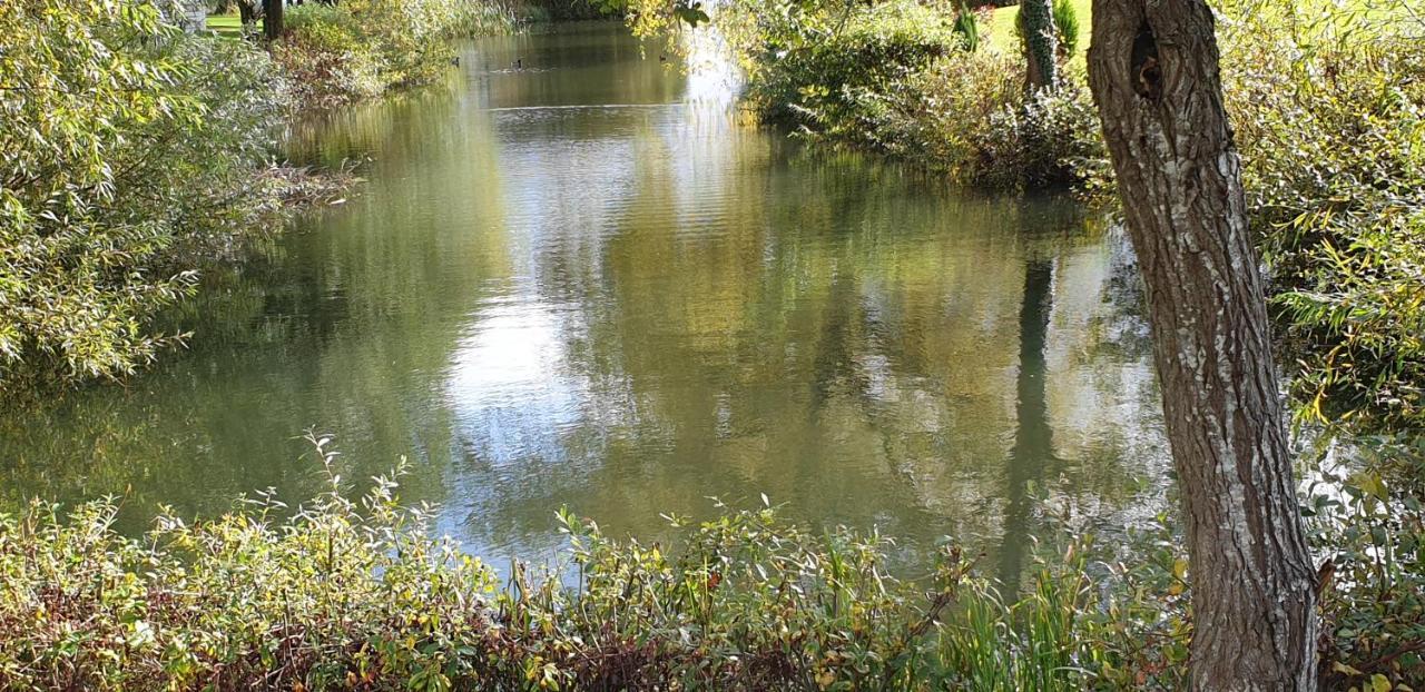 Waters Edge Villa Cirencester Kültér fotó